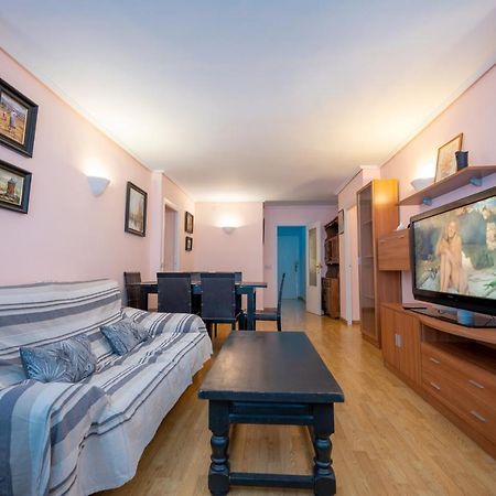 Beautiful Parque Loix 4 Bedroom Apartment Shared Pool, Tennis Court Benidorm Dış mekan fotoğraf