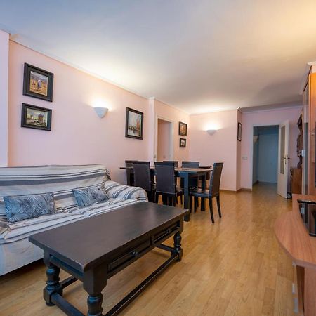 Beautiful Parque Loix 4 Bedroom Apartment Shared Pool, Tennis Court Benidorm Dış mekan fotoğraf