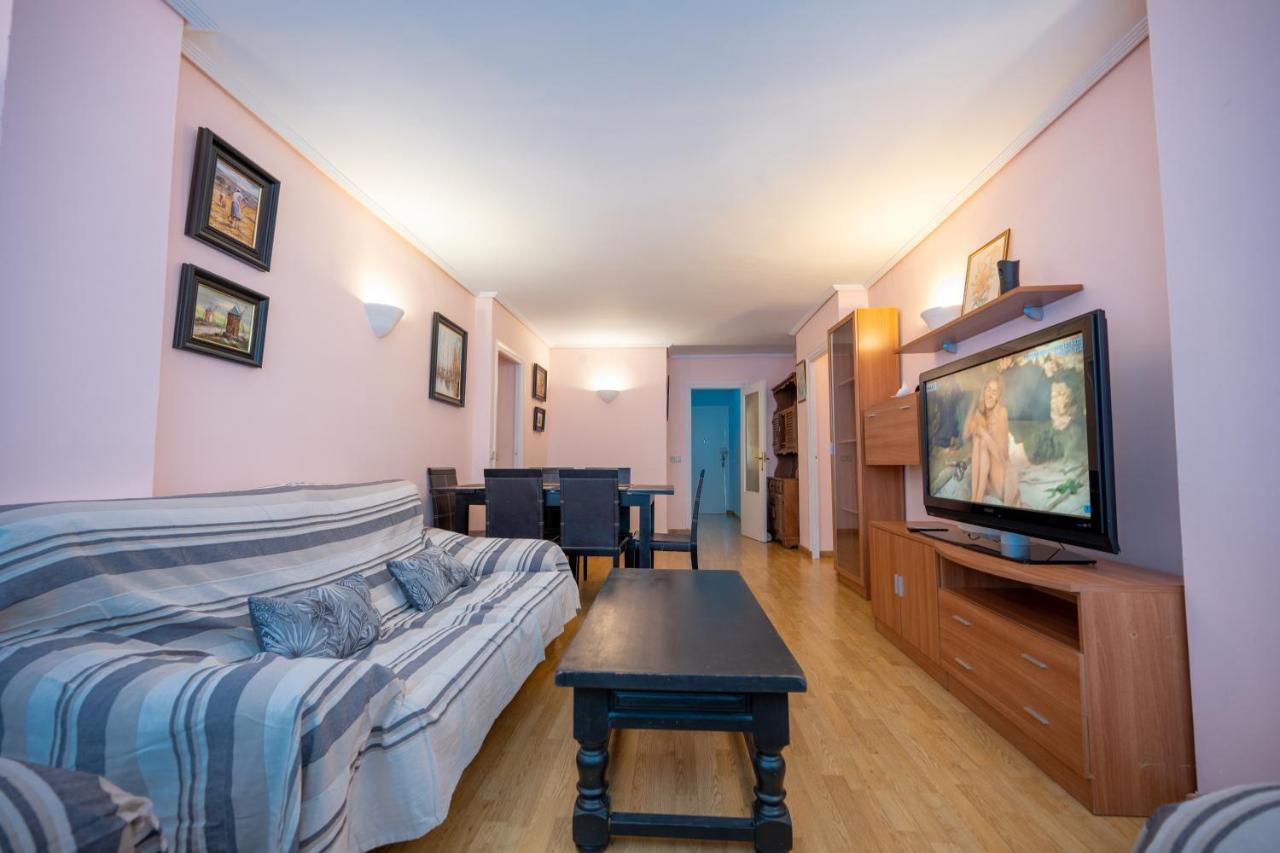 Beautiful Parque Loix 4 Bedroom Apartment Shared Pool, Tennis Court Benidorm Dış mekan fotoğraf