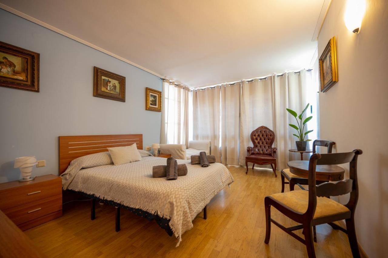 Beautiful Parque Loix 4 Bedroom Apartment Shared Pool, Tennis Court Benidorm Dış mekan fotoğraf