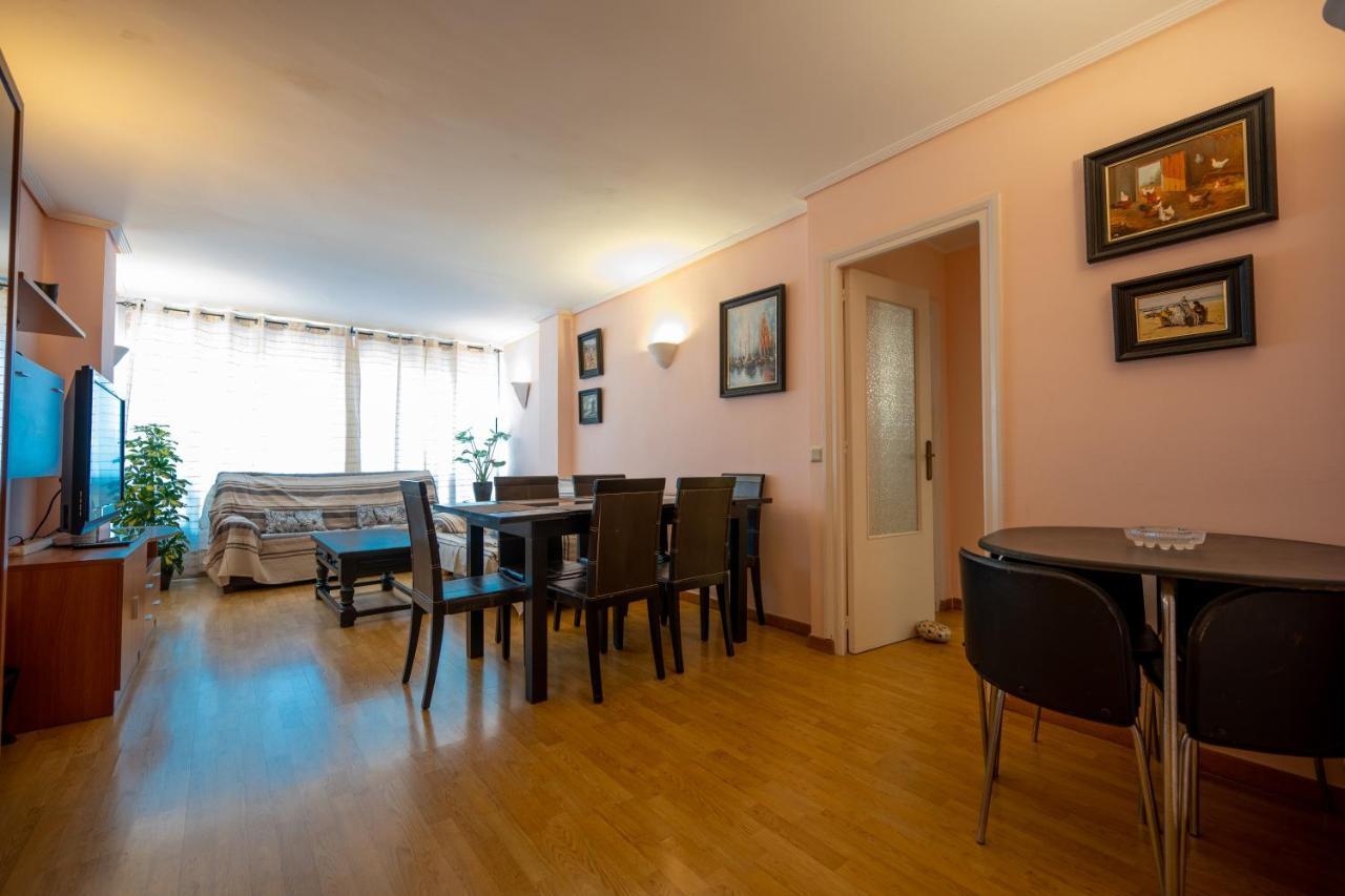 Beautiful Parque Loix 4 Bedroom Apartment Shared Pool, Tennis Court Benidorm Dış mekan fotoğraf